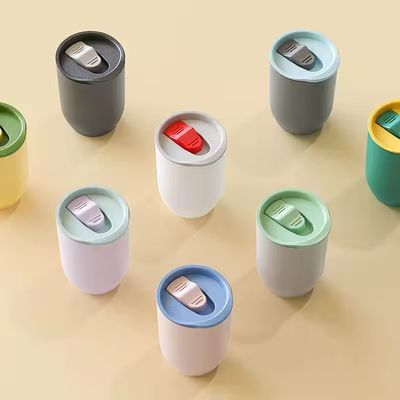 350ml 사용자 지정 로고 플라스틱 대용량 야외 스포츠 휴대용 빨대 마실 물 병 컵