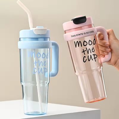 여자아이용 플라스틱 물컵 900ml BPA 무료 스프레이 병 야외 스포츠 및 여행