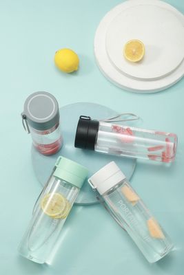 투어 재사용 가능한 파스틱 600ml 800ml 물병 야외 활동용 시간 표시기와 함께