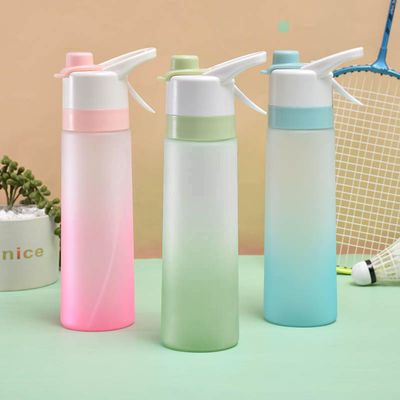 사용가능한 사람 성인 750ml 직접 판매 플라스틱 물잔과 빨대