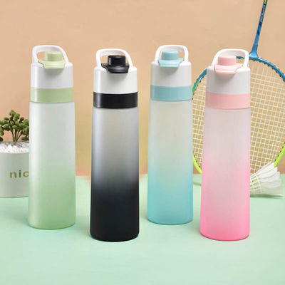 사용가능한 사람 성인 750ml 직접 판매 플라스틱 물잔과 빨대