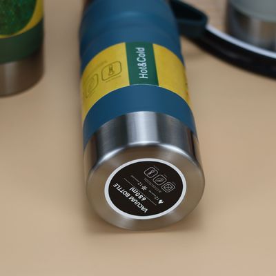 3개의 뚜?? 이 있는 스테인리스 스틸 진공병 680ml 테르모스 머그 선물 세트