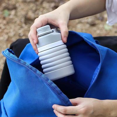 사용자 지정 로고 750ML 접이식 물병 BPA 없는 실리콘 어린이 학교와 스포츠
