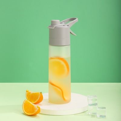 디자인 사용자 지정 로고 650ml 스포츠 야외 창조적인 병을위한 플라스틱 스프레이 병