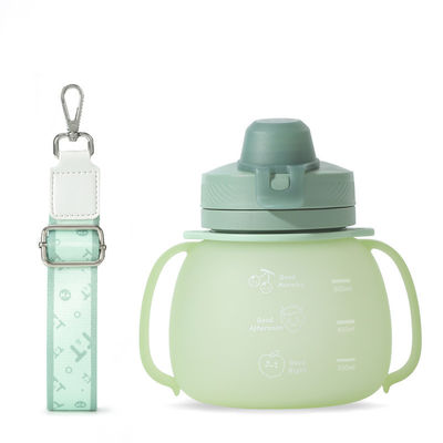 스포츠 및 여행용 BPA 없는 접이성 접이성 실리콘 음료수 병