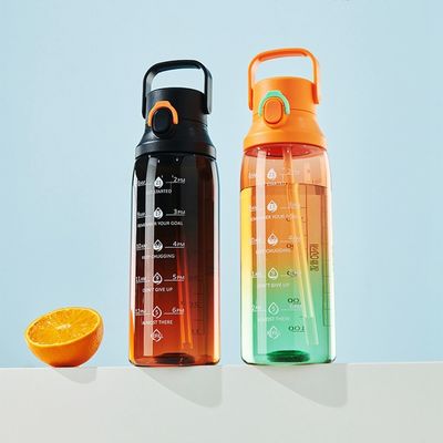 직접 마시는 플라스틱 경사 색상 750ml 이동용 스포츠 물병