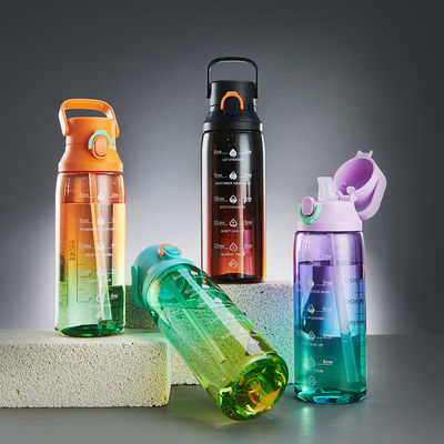 직접 마시는 플라스틱 경사 색상 750ml 이동용 스포츠 물병