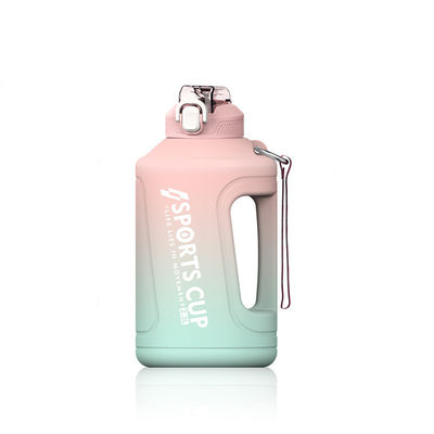 야외 스포츠 및 피트니스용 50oz 대용량 경사 색상 PP 플라스틱 물컵