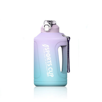 야외 스포츠 및 피트니스용 50oz 대용량 경사 색상 PP 플라스틱 물컵