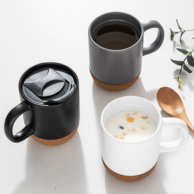 450ML 사용자 지정 로고 매트 블랙 화이트 코크 베이스 세라믹 커피 여행 머그 PP 뚜??