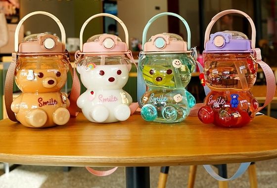 맞춤형 색상 1L 큰 용량 물병 투명 곰 음료 컵 짚
