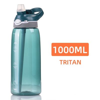 이 1 리터 BPA 없는 물병으로 수분을 유지하십시오. 트리탄 플라스틱과 빨대가 포함되어 있습니다.