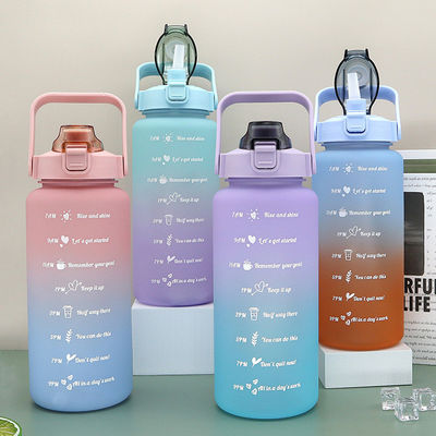 2000ML 트리탄 음료병 뚜?? 가 있는 재사용 피트니스 물병 사용자 지정 로고