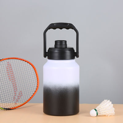 격리된 2L 스테인레스 스틸 물병 24시간 동안 음료를 따뜻하게 차갑게 유지하세요