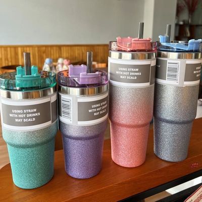 맞춤형 색상 20 oz / 30 oz 스테인리스 스틸 단열 물컵 피트니스 짚