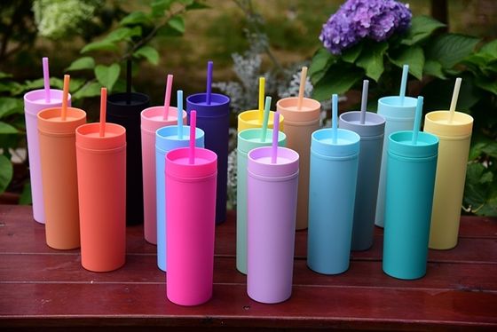 여러 디자인 스타일 16oz 음식 등급 플라스틱 물병 Tumbler