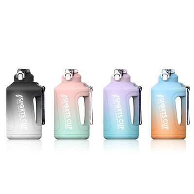 내구성 큰 용량 2300 ML 3800 ML 스크러브 경사 디자인과 스포츠 물병