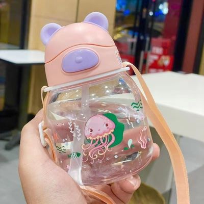 가볍고 내구성 있는 어린이용 낙하 방지 빨대 물병 귀여운 곰 디자인
