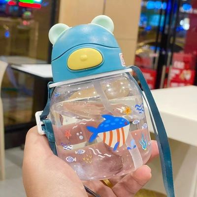가볍고 내구성 있는 어린이용 낙하 방지 빨대 물병 귀여운 곰 디자인